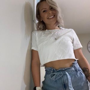 Meet your Posher, Alexia